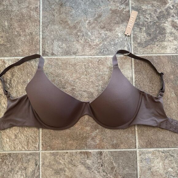 Skims Fits Everybody Scoop Plunge Bra Oxide Size 32H - Picture 3 of 7